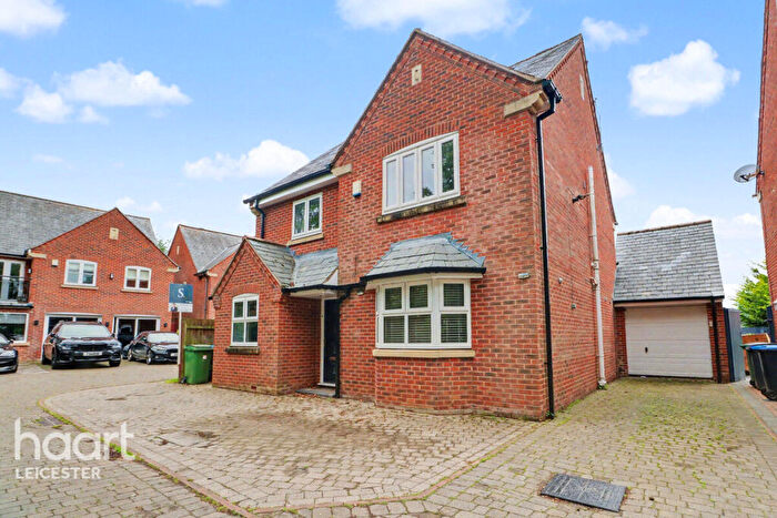 4 Bedroom Detached House For Sale In Spion Kop, Leicester, LE2