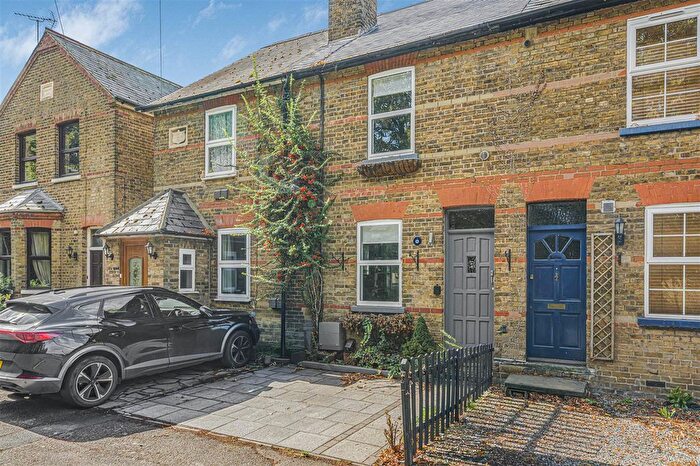 2 Bedroom Property For Sale In Horton Road, Datchet, Slough, SL3