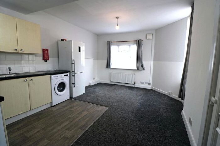 2 Bedroom Terraced House To Rent In William Street, Grays, Essex, RM17