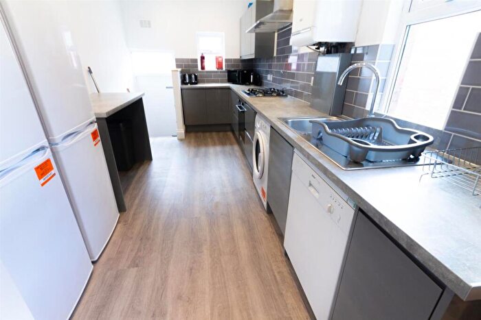 6 Bedroom Maisonette To Rent In Grosvenor Avenue, Jesmond, NE2