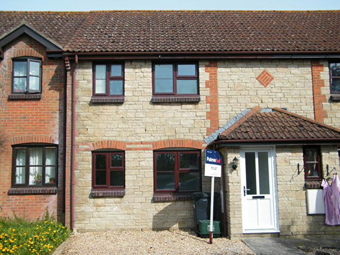 1 Bedroom House To Rent In Henstridge, BA8