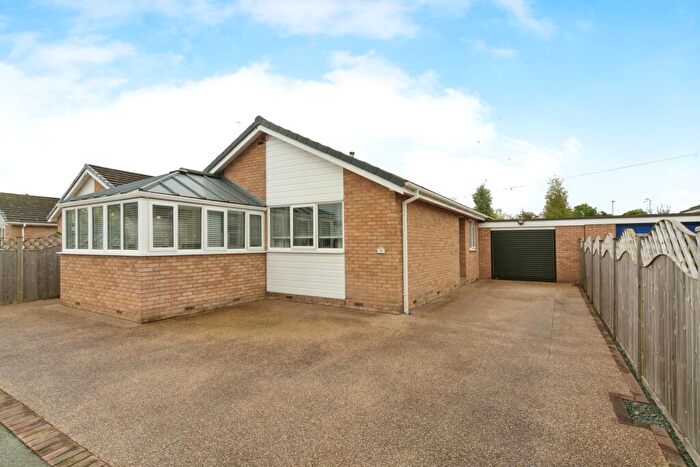 3 Bedroom Bungalow For Sale In Ffordd Crwys, Bangor, Gwynedd, LL57