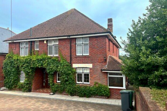 4 Bedroom Detached House To Rent In Nodgham Lane, Newport, PO30