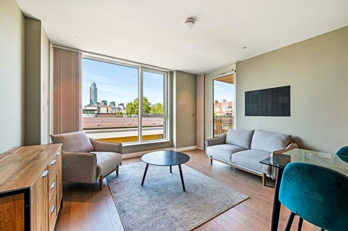 1 Bedroom Apartment To Rent In Phoenix Court, Oval Village, London, SE11