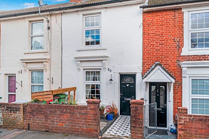 3 Bedroom Terraced House For Sale In Auckland Road, Tunbridge Wells, Kent, TN1