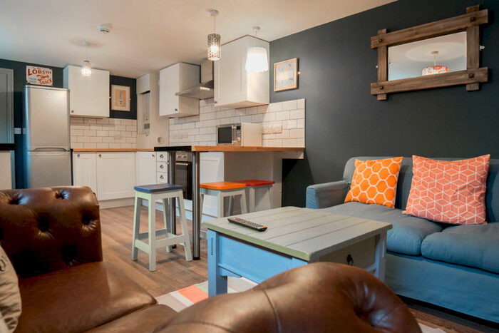 5 Bedroom Apartment To Rent In Apartment, Mary Morris House, Shire Oak Road, LS6