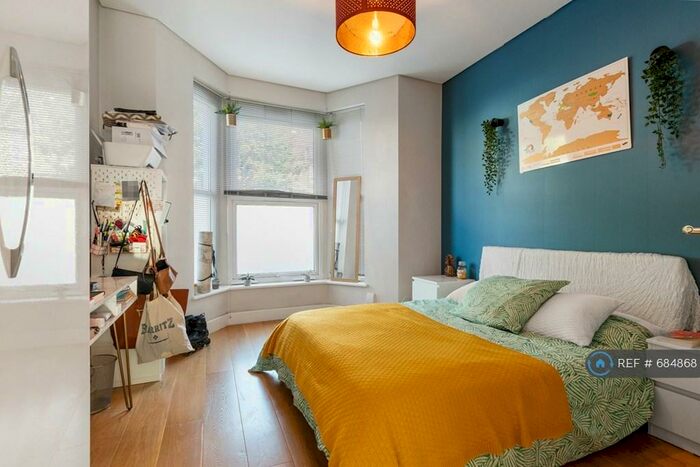 2 Bedroom Flat To Rent In Fonthill Road, London, N4