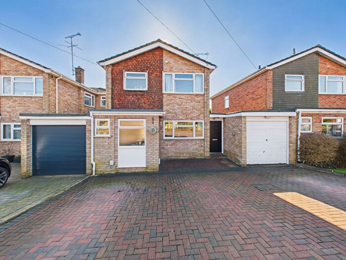 4 Bedroom Detached House For Sale In St. Margarets Grove, Great Kingshill, HP15