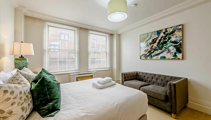 3 Bedroom Flat To Rent In Strathmore Court, Park Road, London, NW8