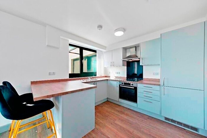 1 Bedroom Flat To Rent In Maple Close, Liverpool, L21
