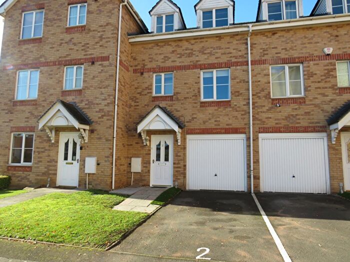 4 Bedroom Property To Rent In Titford Road, Oldbury, B69