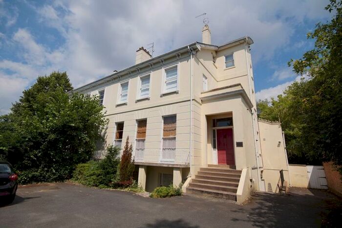 1 Bedroom Flat To Rent In Lansdown Road, Cheltenham, GL51