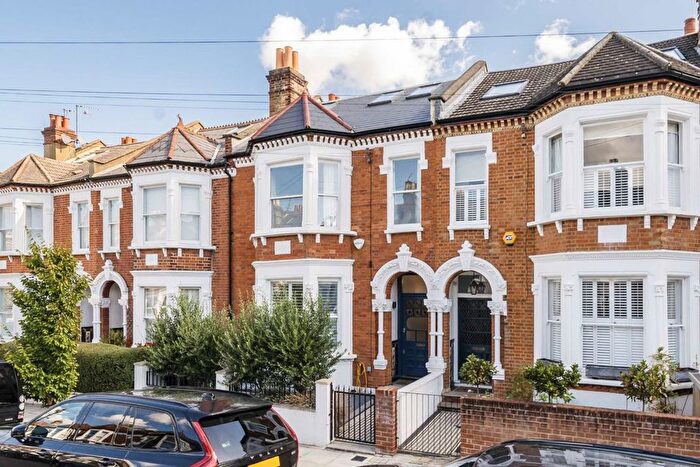 5 Bedroom Terraced House For Sale In Childebert Road, Balham, SW17