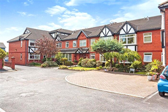 1 Bedroom Flat For Sale In Sandhurst Avenue, Lytham St. Annes, Lancashire, FY8