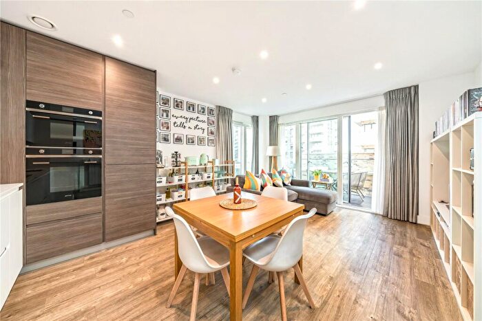 2 Bedroom Apartment To Rent In Pegler Square, London, SE3