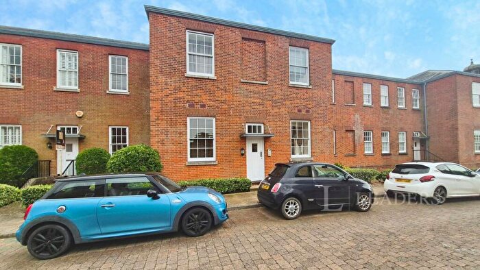 1 Bedroom Apartment For Sale In Consort Mews, Knowle, Fareham, PO17