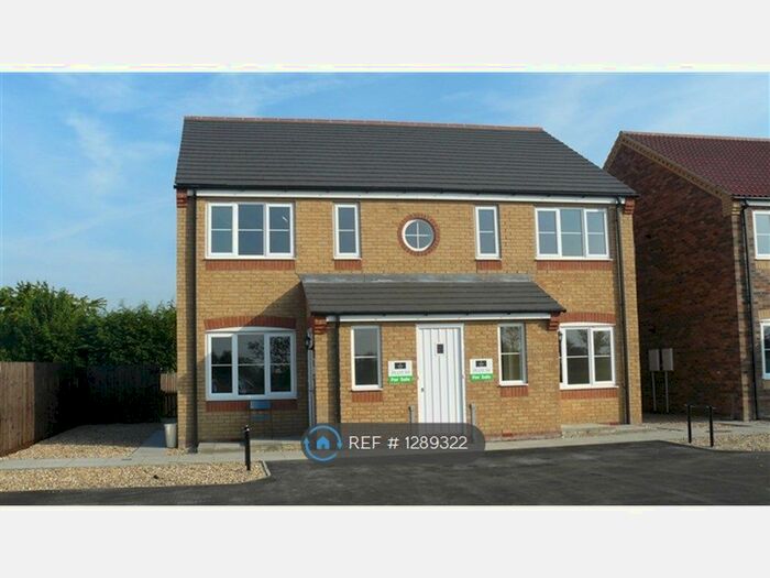 1 Bedroom Flat To Rent In Harrier Court, South Killingholme DN40