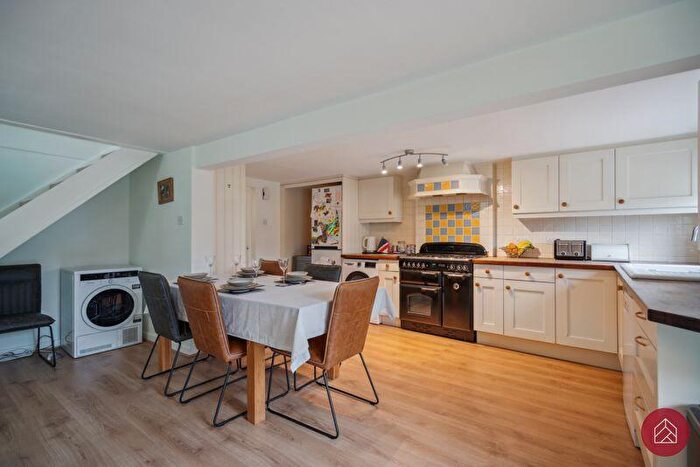3 Bedroom Terraced House For Sale In High Street, Swindon, SN6