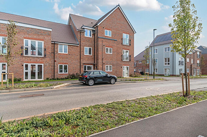 1 Bedroom Flat For Sale In Goshawk Road, Off Old Shoreham Road, Lancing, West Sussex, BN15