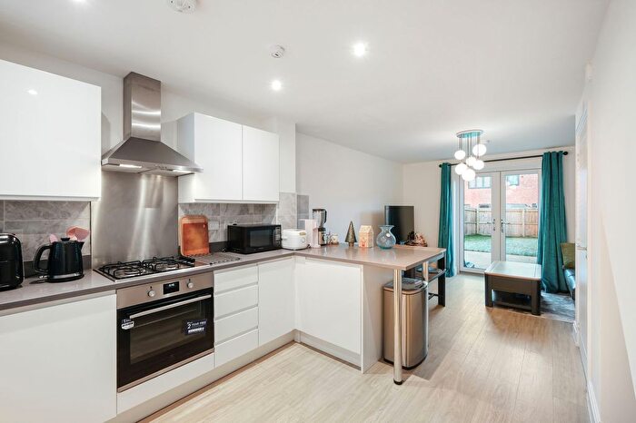 3 Bedroom End Of Terrace House For Sale In Handford Crescent, Shirley, B90