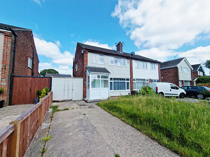3 Bedroom Semi-Detached House To Rent In Ingle Head, Preston, PR2