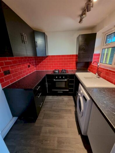 1 Bedroom Flat To Rent In Reynolds Close, Hemel Hempstead HP1