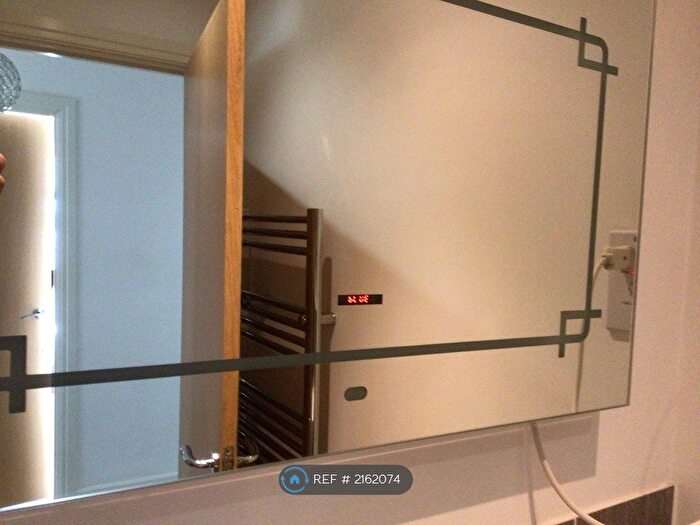 3 Bedroom Flat To Rent In Great Western Street, Aylesbury, HP20