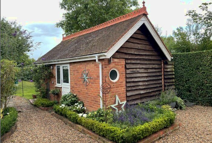 Studio To Rent In Pinkneys Road, Maidenhead, Berkshire, SL6