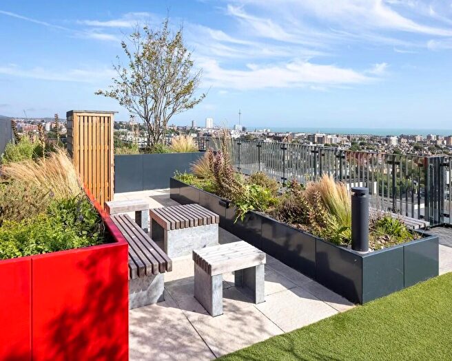 1 Bedroom Apartment To Rent In Apartment, Hove Gardens, Ethel Street, Hove, BN3