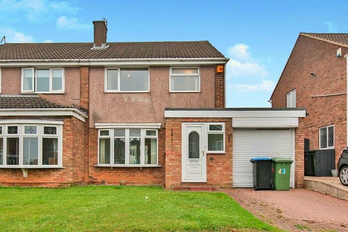 3 Bedroom Semi-Detached House To Rent In Melrose Avenue, Murton, Seaham, County Durham, SR7
