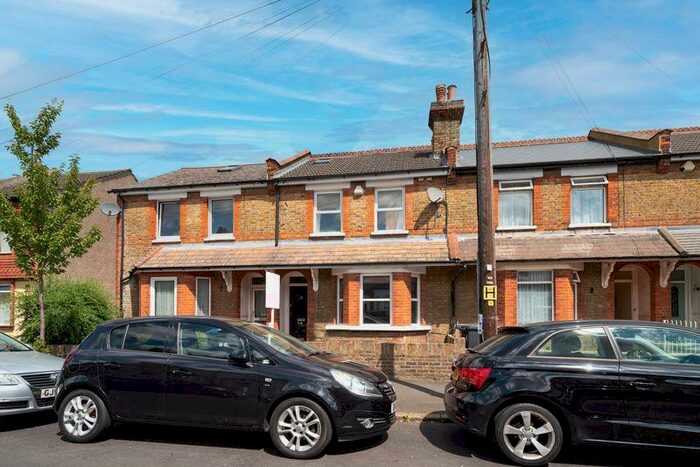 4 Bedroom Terraced House To Rent In Newark Road, South Croydon, CR2