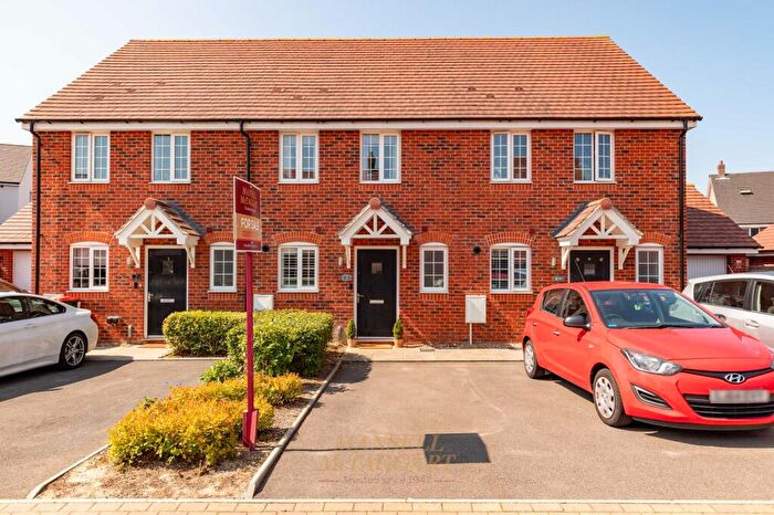 2 Bedroom Terraced House For Sale In Sunflower Way, Crawley, RH10