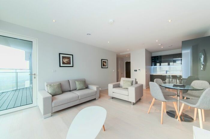 1 Bedroom Flat To Rent In Glasshouse Gardens, Stratford, London, E20