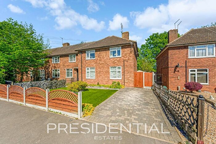 1 Bedroom Flat For Sale In Willingale Road, Loughton, IG10