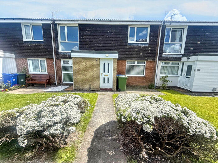 2 Bedroom Flat For Sale In Wedder Law, Cramlington, Northumberland, NE23