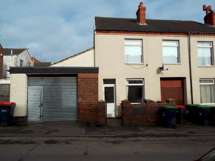 3 Bedroom House To Rent In New Street, Huthwaite, NG17