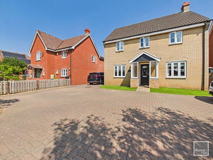 4 Bedroom Detached House For Sale In Dereham Road, Easton, NR9
