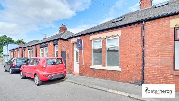 2 Bedroom Cottage For Sale In Leeds Street, Roker, Sunderland, SR6