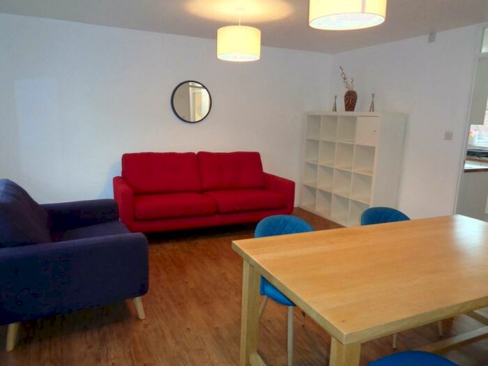 2 Bedroom Flat To Rent In Wycliffe Road, Cambridge, CB1