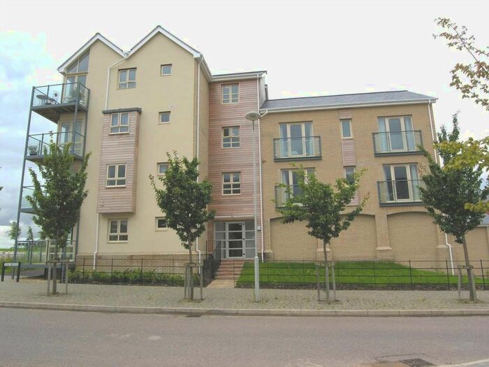 2 Bedroom Flat To Rent In Foxbrook, St Neots, PE19