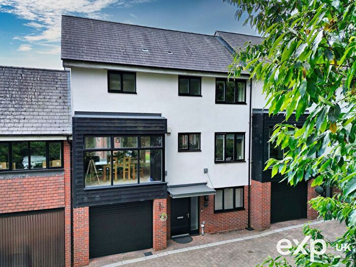 4 Bedroom Town House For Sale In Stunning Town House In Beadsman Crescent, Leybourne Chase, West Malling, ME19