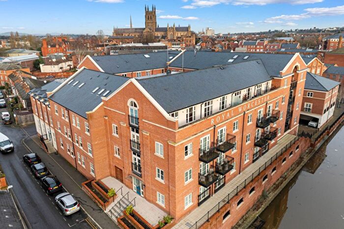 2 Bedroom Flat For Sale In Apartment, Austin Court, Mill Street, Diglis, Worcester., WR1