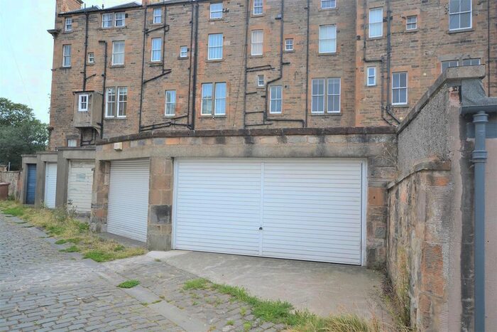 Studio To Rent In Belgrave Crescent Lane, Edinburgh, EH4