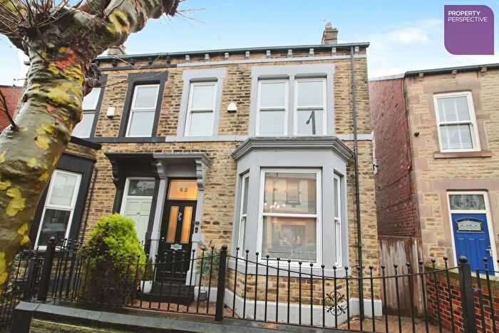 4 Bedroom Semi Detached House For Sale In Park Grove, Barnsley, S70