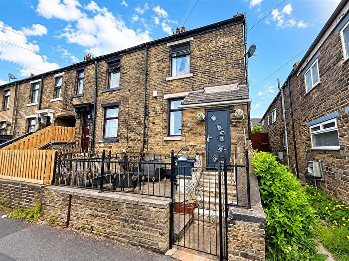 1 Bedroom End Of Terrace House For Sale In Idle Road, Undercliffe, Bradford, BD2