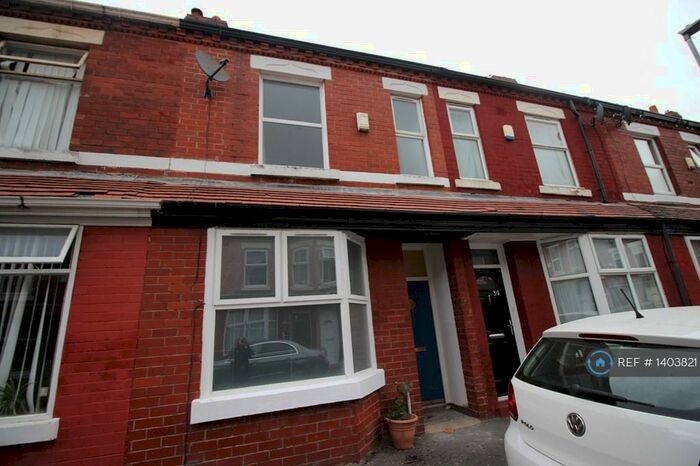 3 Bedroom Terraced House To Rent In Cadogan Street, Manchester, M14