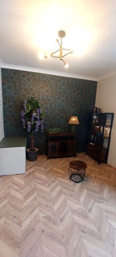 3 Bedroom Flat To Rent In Kingsground, Eltham, SE9