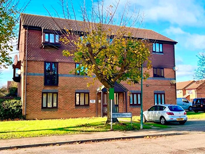 1 Bedroom Flat For Sale In Woodfall Drive, Crayford, DA1