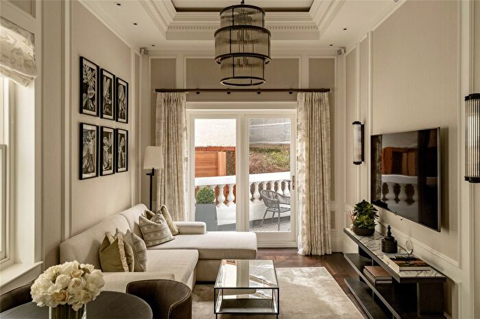 2 Bedroom Flat To Rent In Prince Of Wales Terrace, Kensington, W8