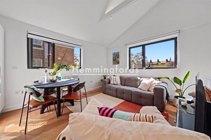 1 Bedroom Terraced House To Rent In Bansbury Terrace, Islington, N1